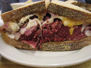 640px-Katz's_Deli_-_Lunch